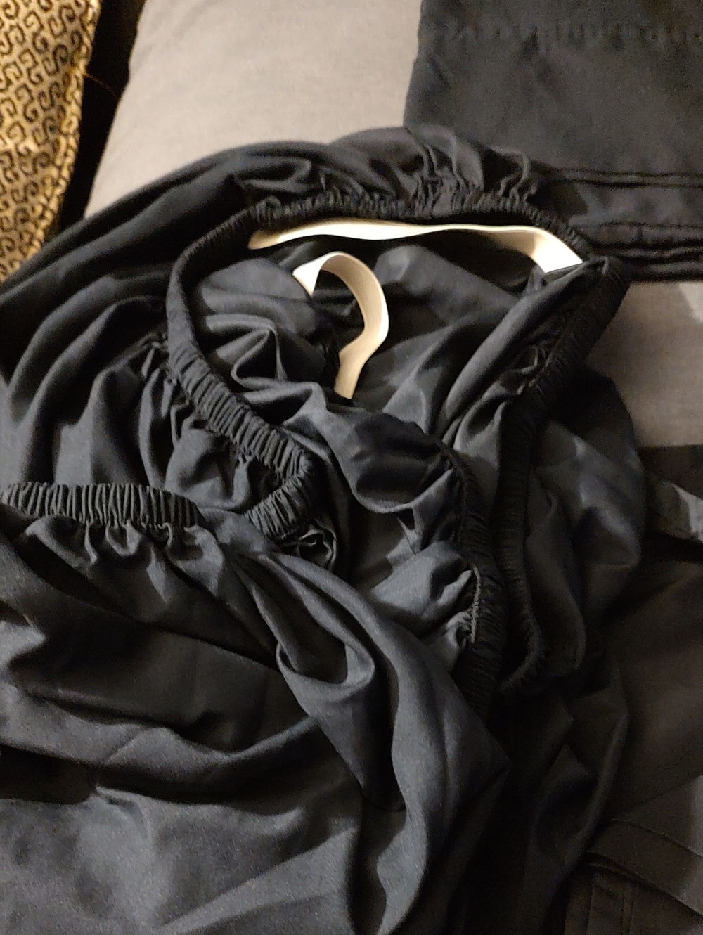 Queen Sheets - Picture 2 of 3